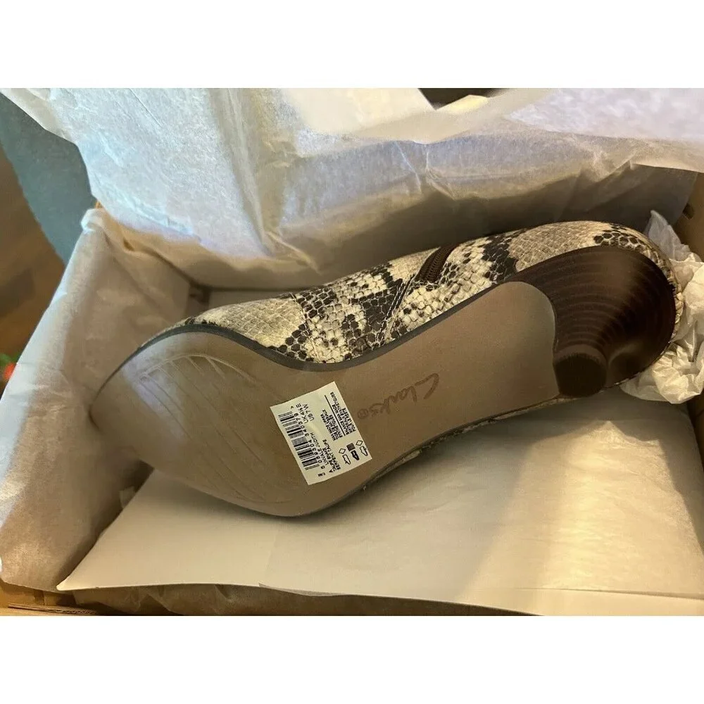 Clarks Collection‎ Heeled Booties Linvale Judith Taupe Snake NEW 7 W
